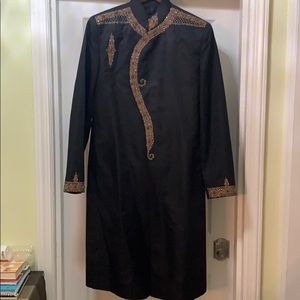 Men’s sherwani with matching kurta